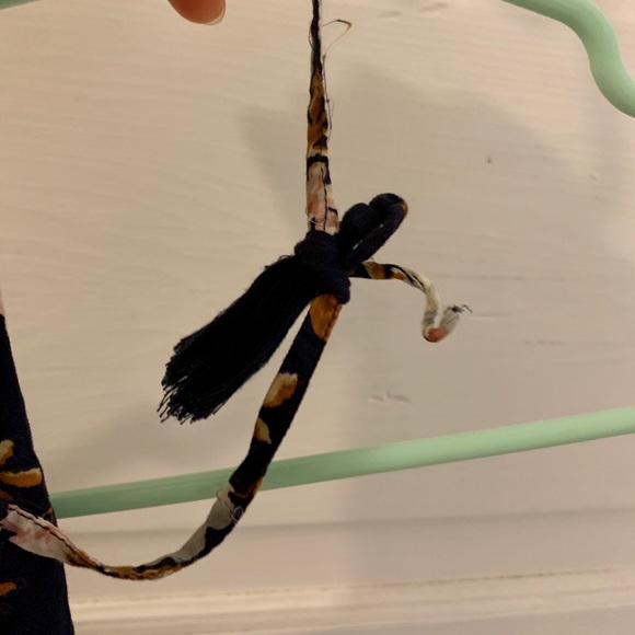 FREE* AEO tie halter top! *w purchase - Picture 6 of 6